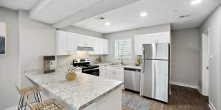 Lakecrest Apartments Gallery 7
