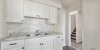 $1300 3 bedroom bungalow Gallery 13
