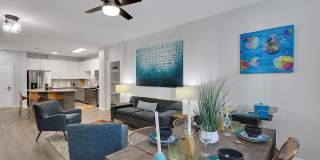 Avia Lowry Gallery 10