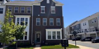 STUNNING TOWNHOUSE - POTOMAC SHORES - CLOSE TO QUANTICO Gallery 1