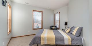 433 W Grand Street Gallery 10