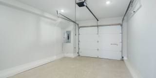 2460 Dickinson Street Gallery 10