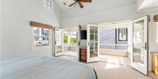 115 Topaz Gallery 29