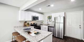 Lakecrest Apartments Gallery 21