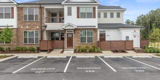 Bright & Beautiful 2BR/ 2BA Condo in Carrollton is NOW available! Gallery 1