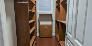 2150 W Monroe Street Gallery 69