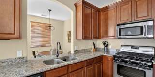 Gorgeous townhome near NAU Gallery 6