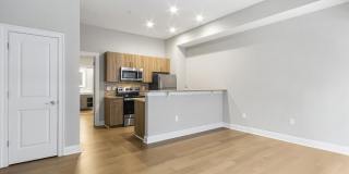 1300-6 CHESTNUT Street Gallery 1