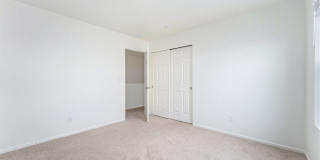 6818 Gateway Crossing Street Gallery 26