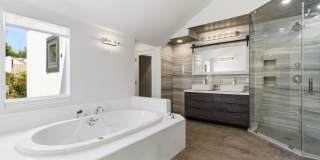 Luxury waterfront living in Calabasas Luxury waterfront living in Calabasas Gallery 21