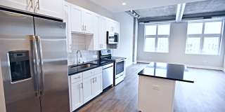 3833 N Broadway Gallery 1