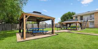 Stonehill Gallery 33