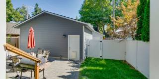 Fully Furnished beautiful Sanders Beach home Gallery 7