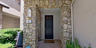 32 Meridian Dr, Aliso Viejo: Spacious 1,500 sqft 2 Bed 2 Bed Townhouse with Community Amenities! Gallery 1