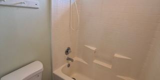 AMERICANA Property Mgmt - 2 story 4 Beds + Loft + Office  in the Gated Community in East LV Gallery 30