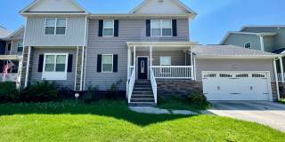 Stunning 4 Bedroom, 2.5 Bath Home Just 3 Blocks to Chesapeake Bay Gallery 1