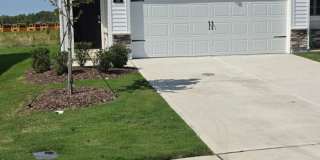 Beautiful New End-Unit 4BR Townhome for Military Tenant Gallery 1