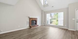 Newly renovated 3Bd 2.5bath SFH in Chadbury Concord Gallery 6