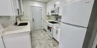 2 bedroom 1.5 bathroom First Floor Condo in Cape Coral Gallery 5