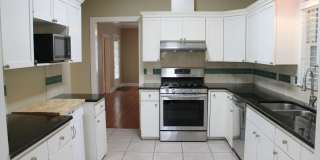 QUINTESSENTIAL ALAMO HEIGHTS COTTAGE Gallery 16