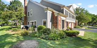 2462 East Towne Boulevard 2462 East Towne Boulevard Gallery 1
