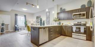 Incline at Anthem Age 55+ Apartment Homes Gallery 10