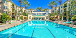 OC: Spacious 2BD/2.5BA Condo in Irvine with Resort-Style Amenities, Private Balcony & In-Unit Laundry & 2 Parking Spaces Gallery 29