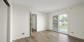 315 Newport Lane Gallery 7