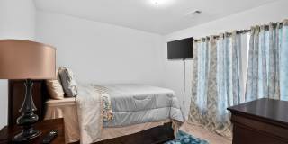 1127 2nd St Nw Gallery 17