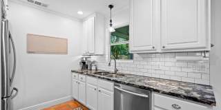 710 Cree Street Gallery 9