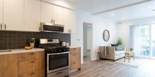 Hollywood Hills, tree lined street, perfect Mid-Century Modern homes Gallery 4