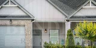 ** REDUCED ** BEAUTIFUL TOWNHOME Gallery 1