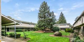 Townhouse Square Gallery 28