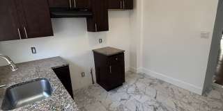 Charming 2-Bedroom Home in Port Richmond Available For Rent! Gallery 9