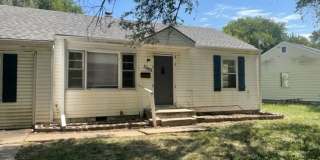Three Bedroom Two Bath in Raytown MO FOR RENT Gallery 1