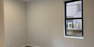 37 6Th St Gallery 16