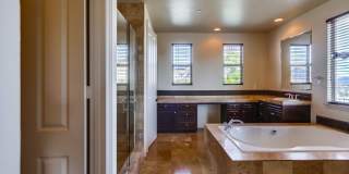 Beautiful 4 bedroom, 4.5 bathroom Home in the Varadero Community Gallery 41