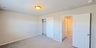 Beautiful 3-Bedroom Home in Tierra Oeste near Ladera/Unser. Refrigerated Air! Gallery 11