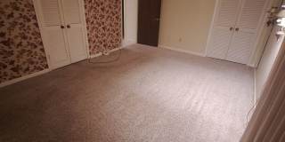 Spacious 3 bedroom, 2 bath Gallery 31
