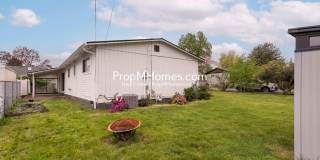 Updated Three Bedroom Home in Oregon City! Gallery 21