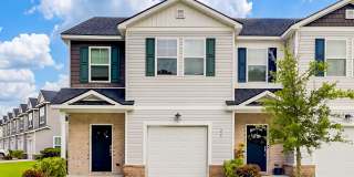 Spacious Georgetown Townhome in Berkeley Walk with Community Pool Gallery 1