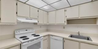3100 W Rolling Hills Cir Gallery 24