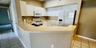 3 bedroom 2 bathroom Condo in the Gardens at Beachwalk Gallery 7