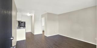 Centrepointe Gallery 18