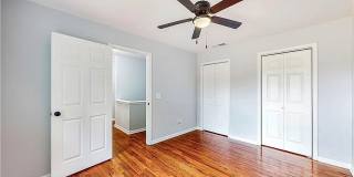 Room in 4 Bedroom Home at Harlan Rd SW Gallery 11