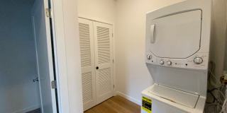 104 Howe Gallery 18