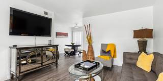 Vintage at 18th Street Gallery 67