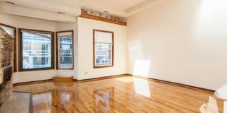 2525 North Lincoln Avenue Gallery 1