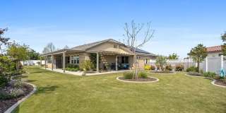 Comfortable & Welcoming 2BD/2BA Home in a Prestigious 55+ HOA Community! Gallery 16