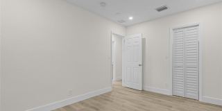2941 NW 11th Court Gallery 18